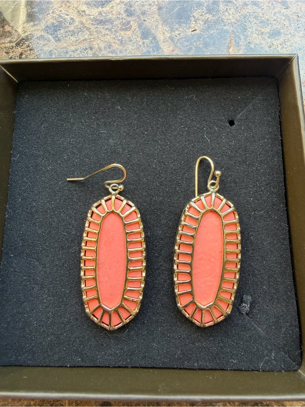 Kendra Scott Coral Pink Oval Drop Earrings